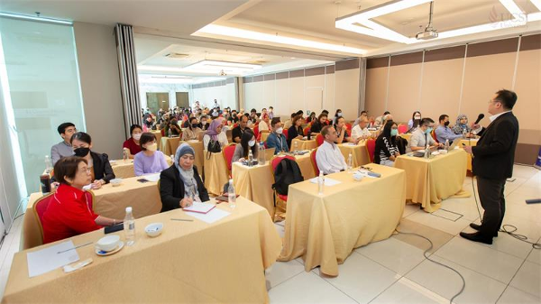 馬來(lái)西亞思特雅大學(xué)關(guān)注學(xué)生心理健康和個(gè)性發(fā)展