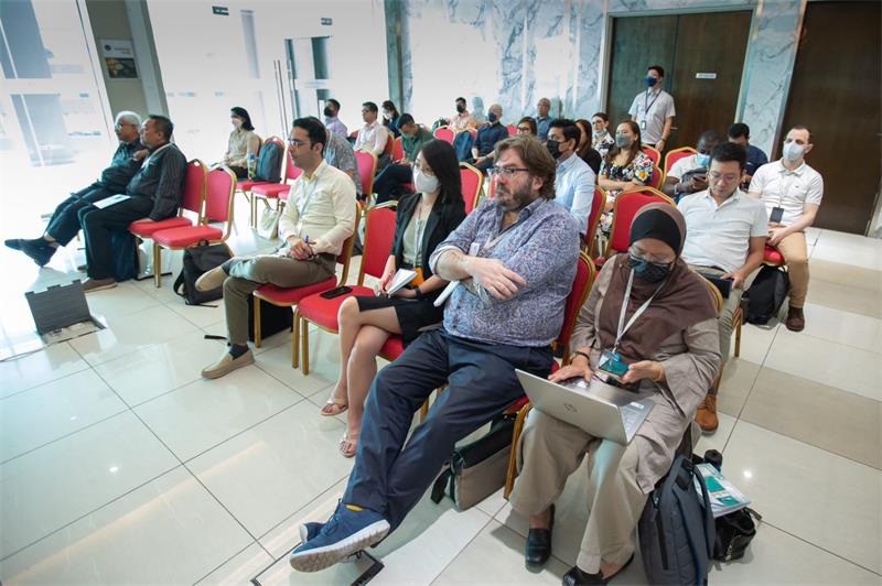 馬來(lái)西亞思特雅大學(xué)石油工程榮譽(yù)學(xué)士學(xué)位