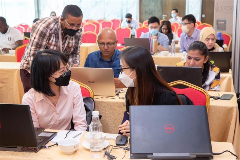 馬來(lái)西亞思特雅大學(xué):高質(zhì)量的本科和研究生課程