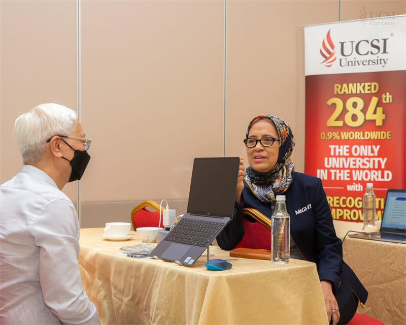 馬來西亞思特雅大學(xué):以學(xué)生為中心的教育理念